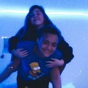 Meet your Posher, Mia